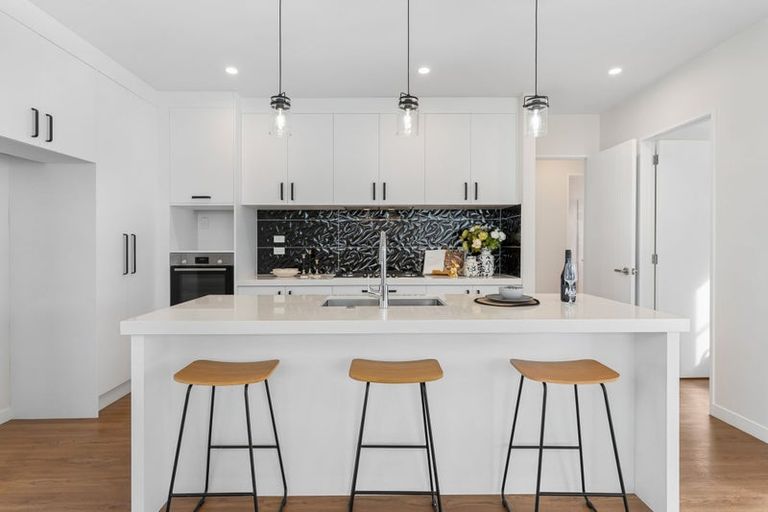 Photo of property in 15 Repehina Road, Flat Bush, Auckland, 2019