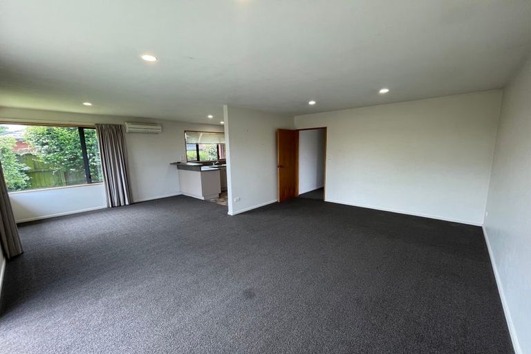 Photo of property in 2 Kydd Lane, Hornby, Christchurch, 8042
