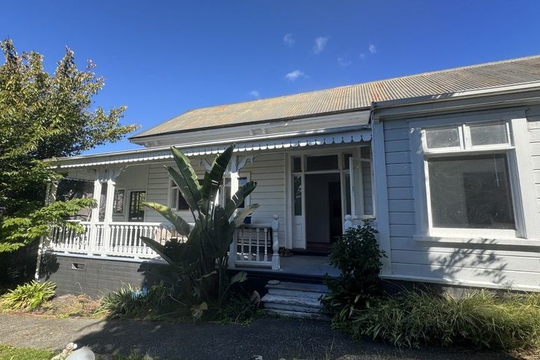 Photo of property in 27-29 Guys Hill Road, Hospital Hill, Napier, 4110