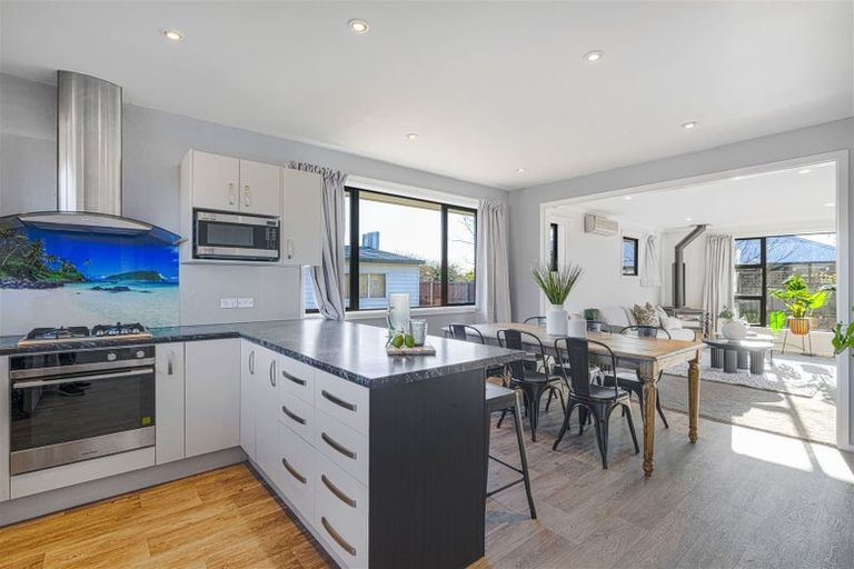 Photo of property in 327 Ferry Road, Waltham, Christchurch, 8011