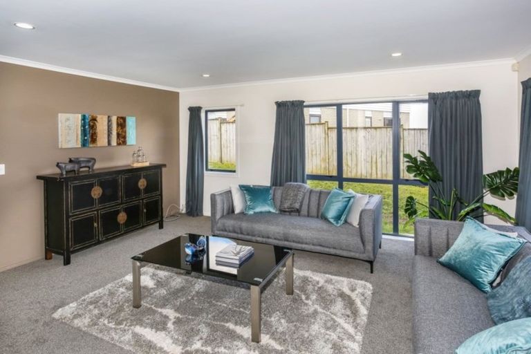 Photo of property in 5 Kokako Rise, Papakura, 2110