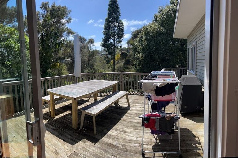 Photo of property in 3/27 Stanley Road, Glenfield, Auckland, 0629