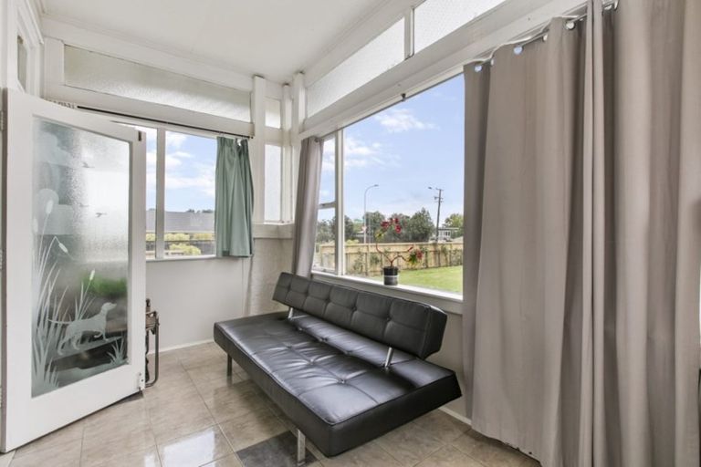 Photo of property in 135 Mountain Road, Mangere Bridge, Auckland, 2022