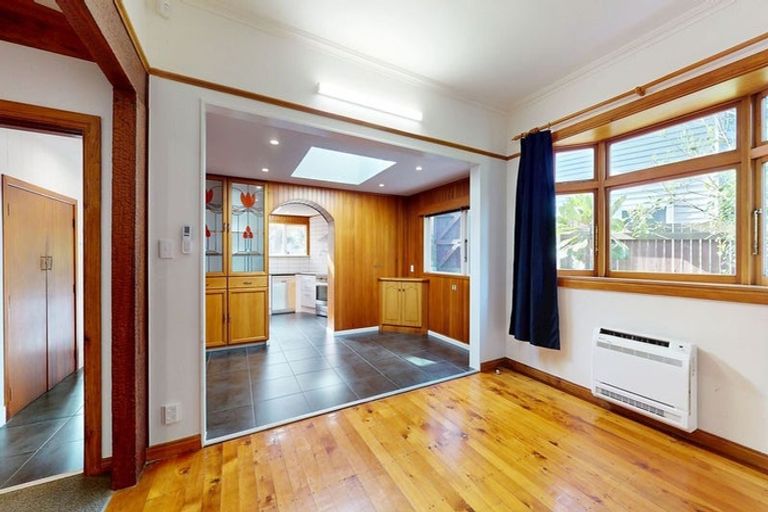 Photo of property in 59 Jackson Street, Island Bay, Wellington, 6023