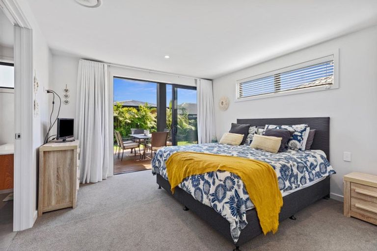 Photo of property in 99 The Boulevard, Papamoa Beach, Papamoa, 3118