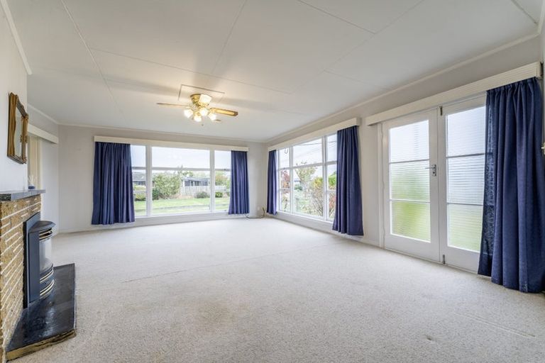 Photo of property in 15 Rugby Street, Waimate, 7924