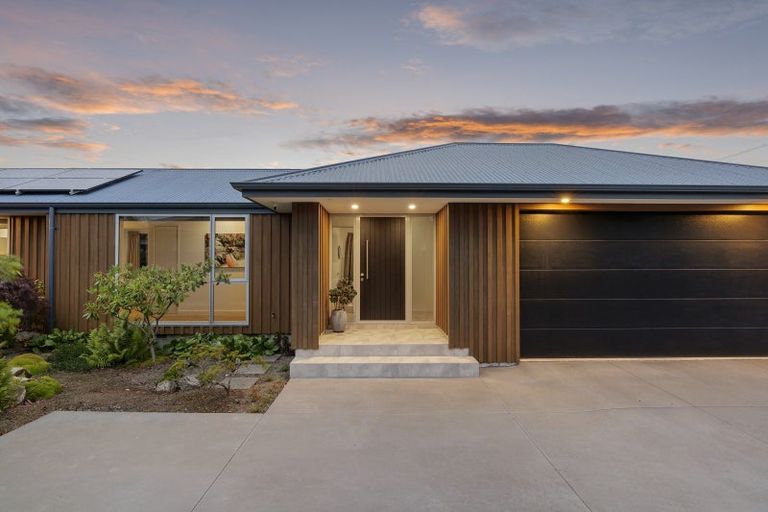 Photo of property in 50 Hudson Street, Bryndwr, Christchurch, 8053