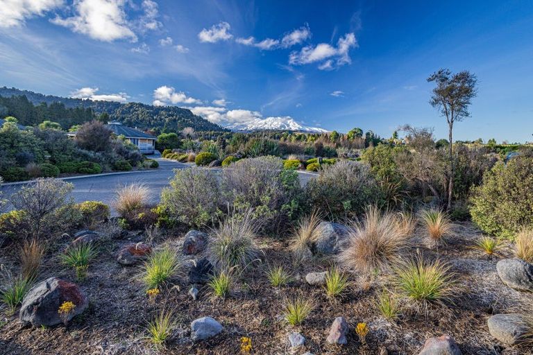 Photo of property in 1 Fern Lane, Ohakune, 4625