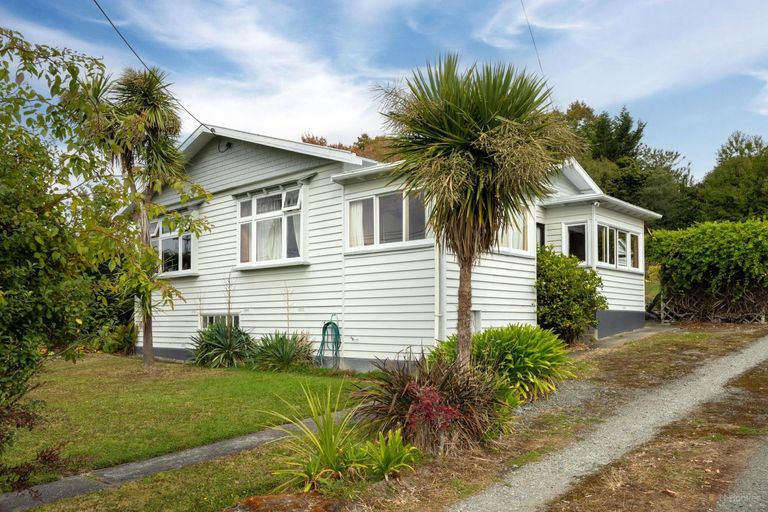 Photo of property in 66 Peel Street, Geraldine, 7930