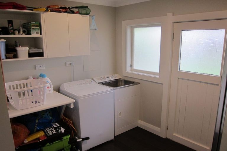 Photo of property in 73 Standen Street, Karori, Wellington, 6012