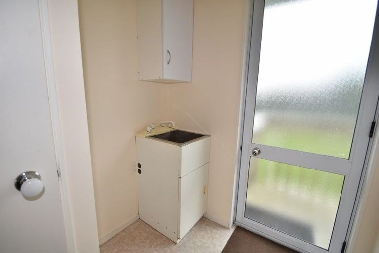 Photo of property in 2/2 Mcdowell Crescent, Hillcrest, Auckland, 0626