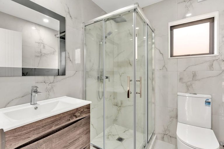 Photo of property in 147b Bucklands Beach Road, Bucklands Beach, Auckland, 2012