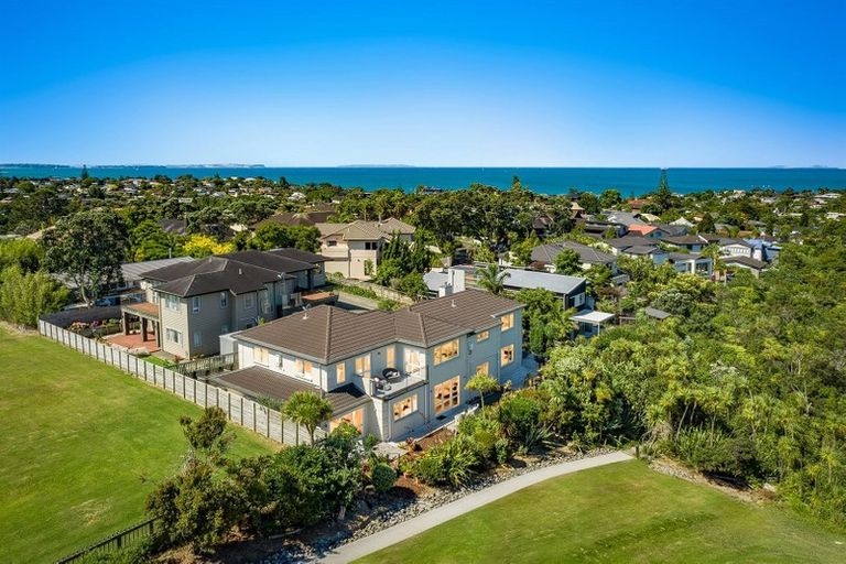 Photo of property in 80 Park Rise, Campbells Bay, Auckland, 0630