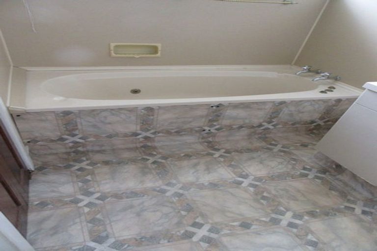 Photo of property in 99 Cheyenne Street, Sockburn, Christchurch, 8042