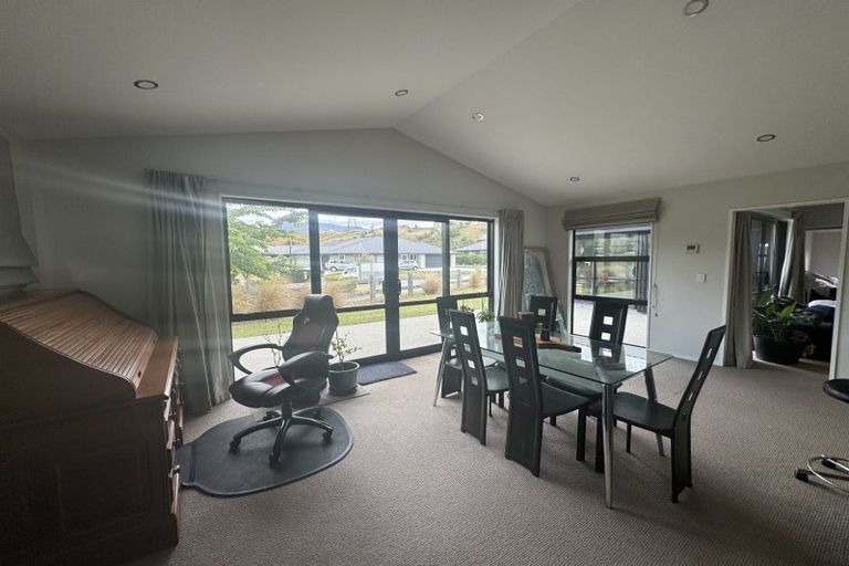 Photo of property in 2 Ashenhurst Way, Lower Shotover, Queenstown, 9304