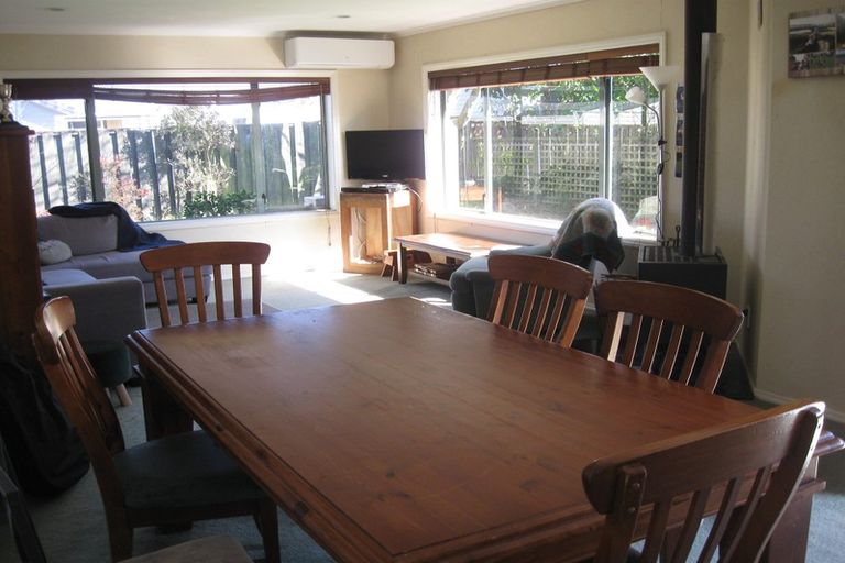 Photo of property in 8a Bowen Street, Cambridge, 3434