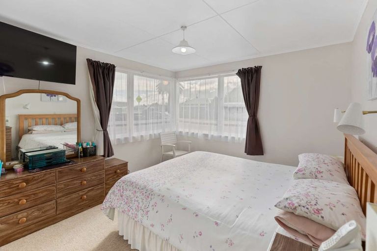 Photo of property in 13 Russell Street, Marton, 4710