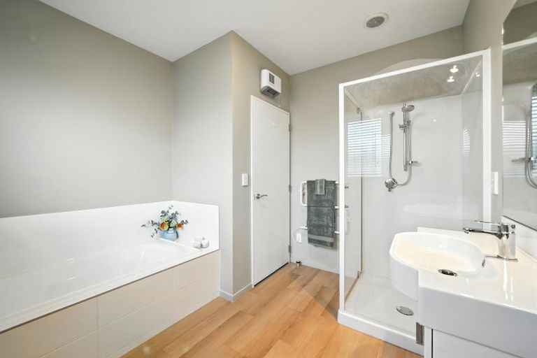 Photo of property in 180 Northbrook Road, Rangiora, 7400