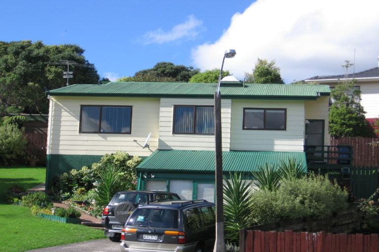 Photo of property in 26 Adam Sunde Place, Glen Eden, Auckland, 0602