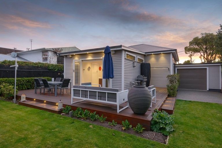 Photo of property in 132 Bristol Street, St Albans, Christchurch, 8014