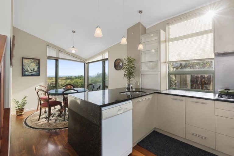 Photo of property in 31 Kapiti Lane, Otaki Beach, Otaki, 5512