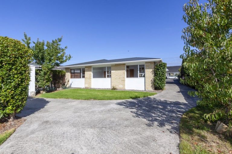 Photo of property in 114b Hillcrest Road, Raumati Beach, Paraparaumu, 5032