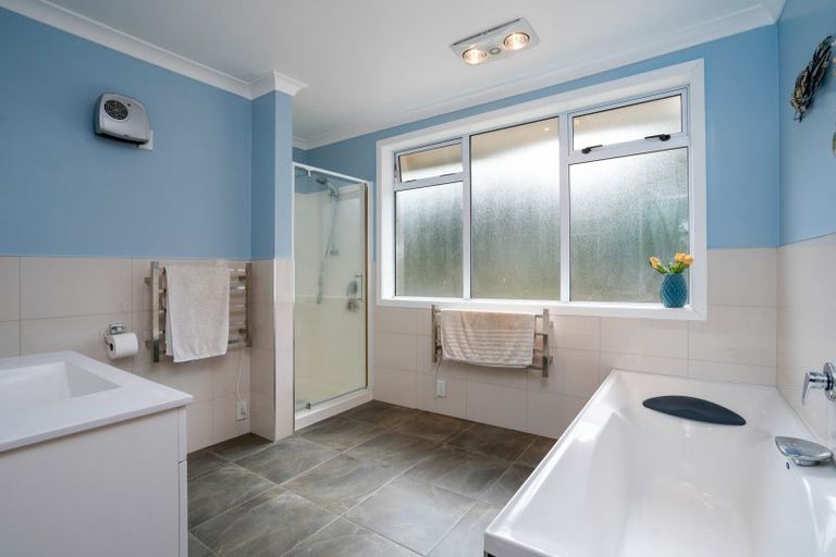 Photo of property in 4 Churchill Place, Cambridge, 3434