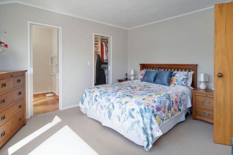 Photo of property in 22 Vining Crescent, Stoke, Nelson, 7011