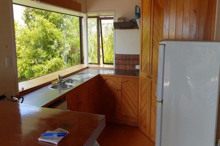 Photo of property in 26 Bay View Road, Cable Bay, 0420