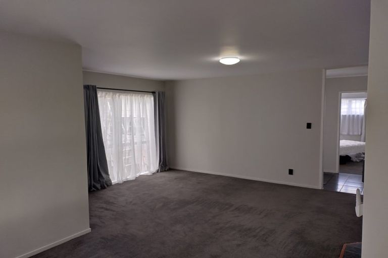 Photo of property in 15 Kindergarten Drive, Conifer Grove, Takanini, 2112