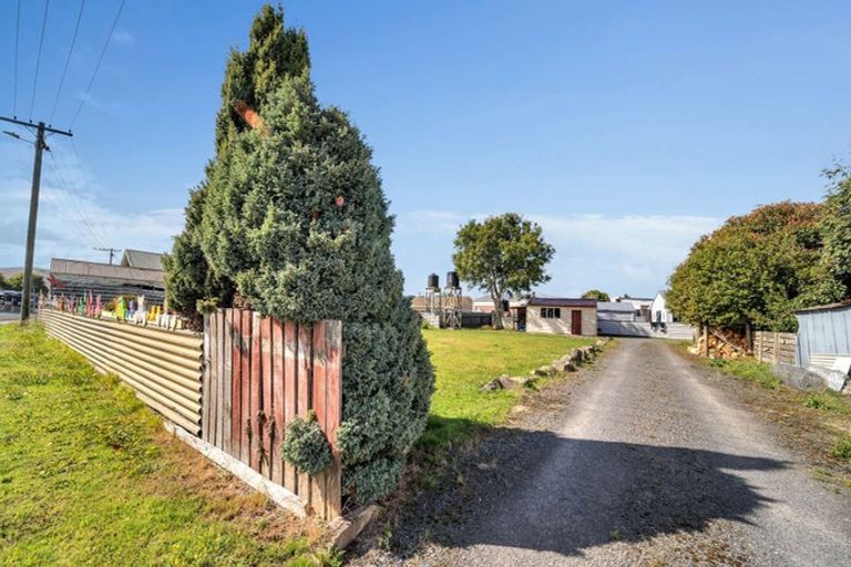 Photo of property in 10 Saunders Street, Owaka, 9535