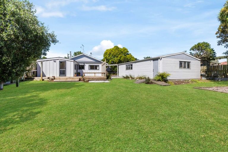 Photo of property in 74 Waerenga Road, Otaki, 5512