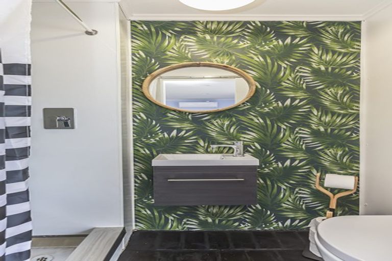 Photo of property in 77 Sidlaw Street, Strathmore Park, Wellington, 6022