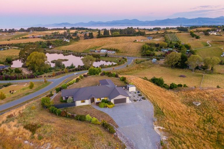 Photo of property in 21 Suncrest Drive, Tasman, Upper Moutere, 7173