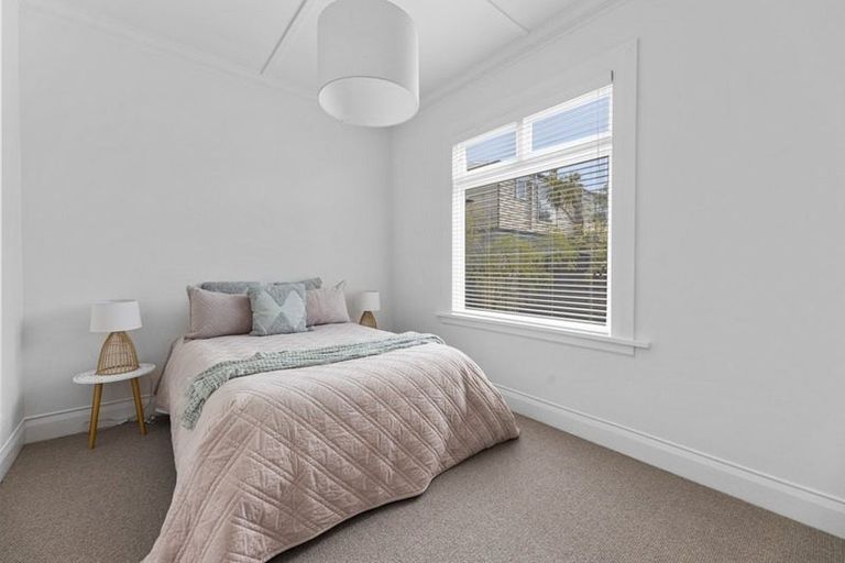 Photo of property in 19 West Avenue, Saint Clair, Dunedin, 9012