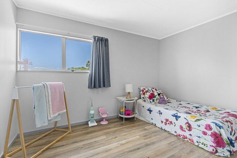 Photo of property in 2 Aratapu Street, Waitara, 4320