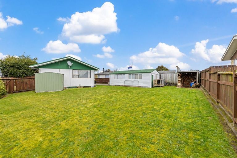 Photo of property in 1 Waitara Place, Tokoroa, 3420