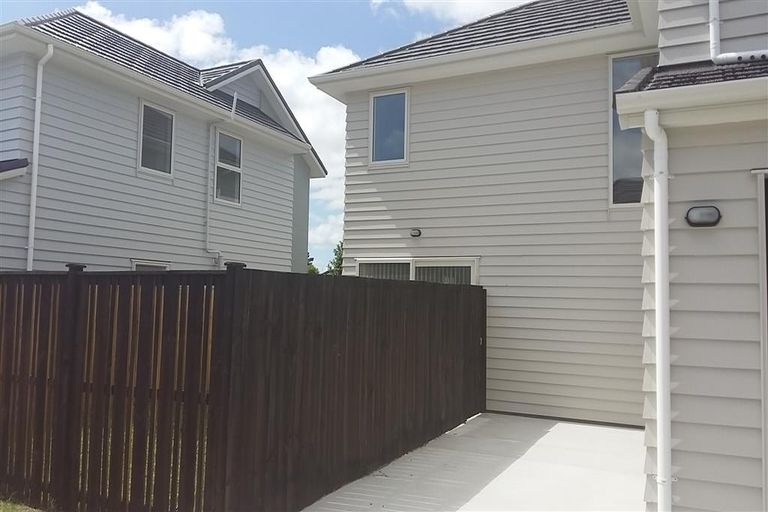 Photo of property in 6 Pipipi Crescent, Takanini, 2112