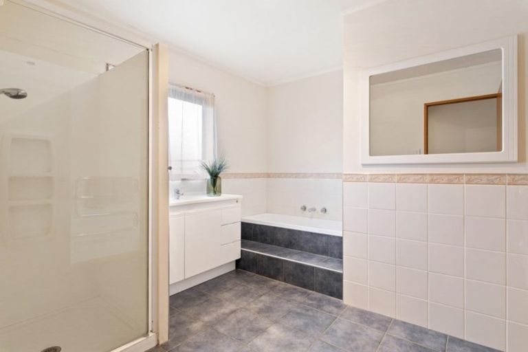 Photo of property in 108 Luckens Road, West Harbour, Auckland, 0618