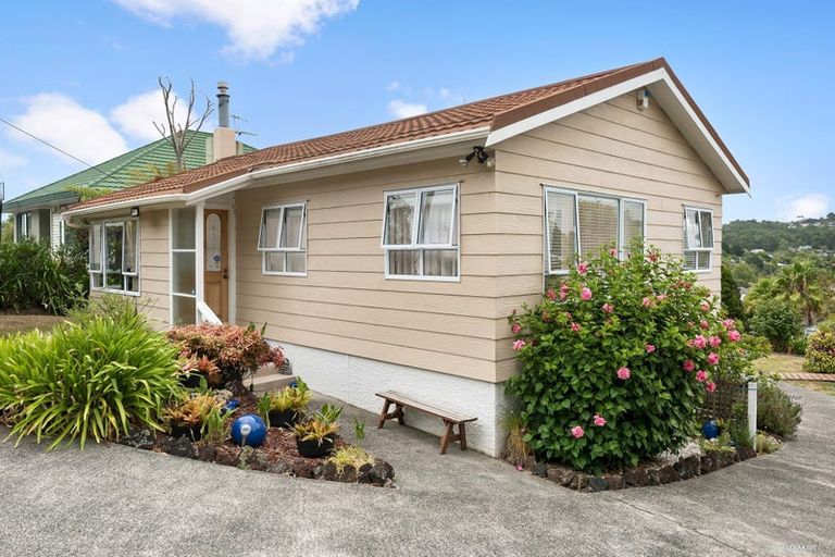 Photo of property in 530 Beach Road, Murrays Bay, Auckland, 0630