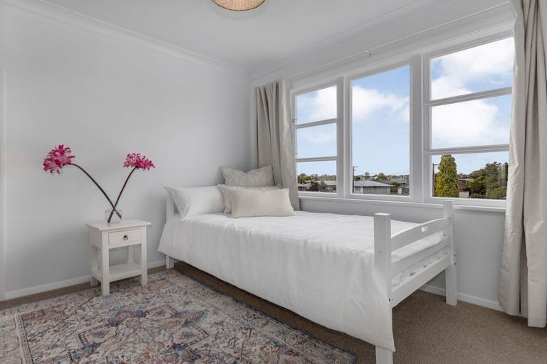 Photo of property in 14 Duke Street, Levin, 5510