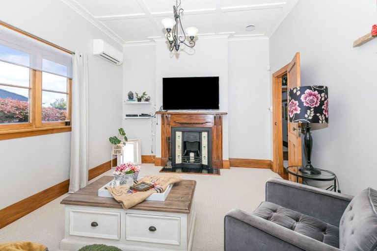 Photo of property in 106 Forest Lake Road, Forest Lake, Hamilton, 3200