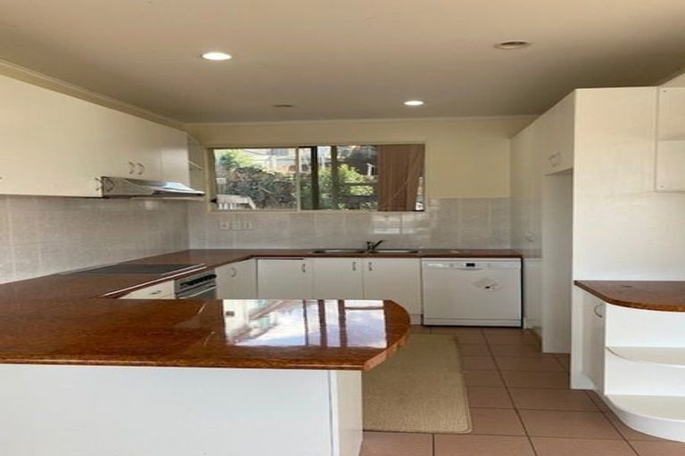 Photo of property in 39a Lingfield Street, Glenfield, Auckland, 0629