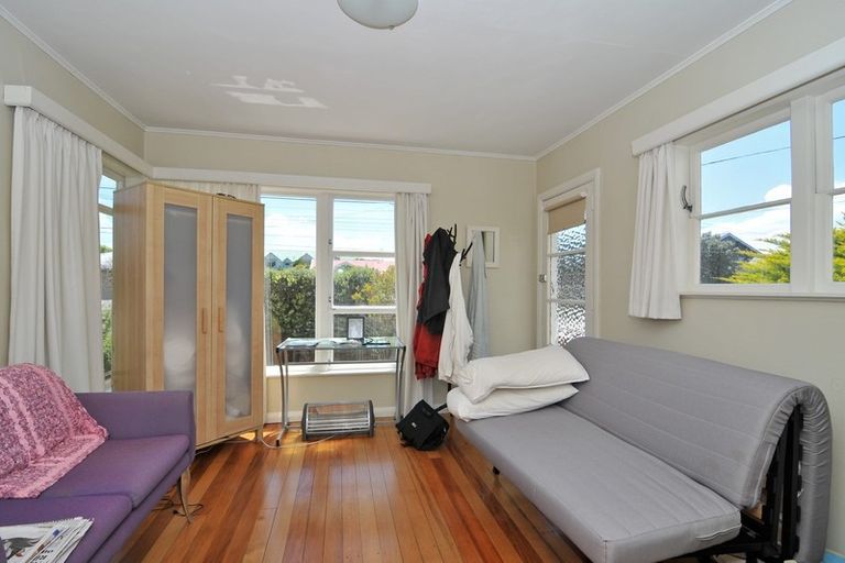 Photo of property in 36 Inglis Street, Seatoun, Wellington, 6022