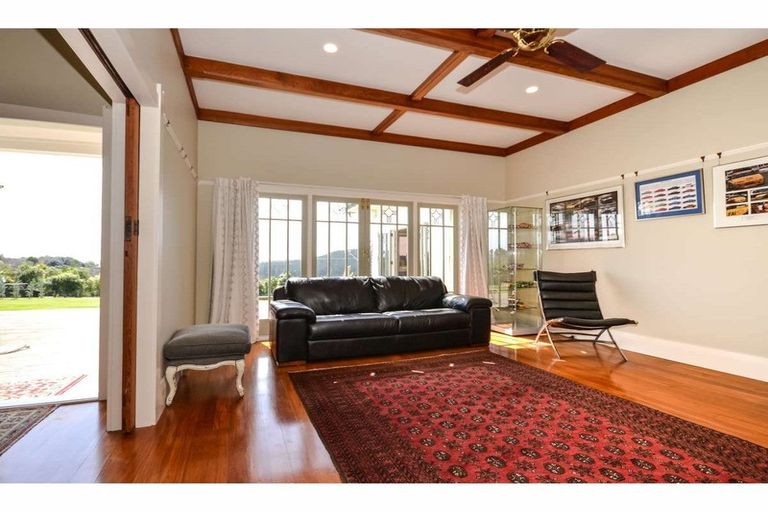 Photo of property in 15 Kotare Heights, Kerikeri, 0230