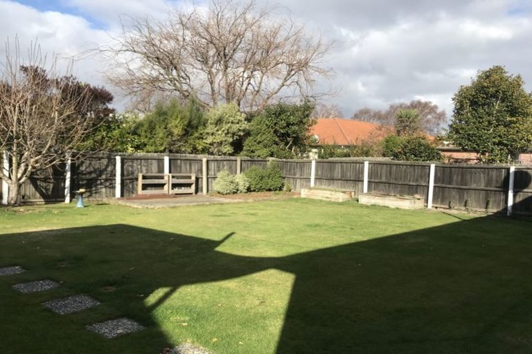 Photo of property in 2a Murdoch Street, Bryndwr, Christchurch, 8053