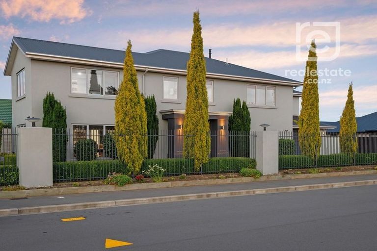 Photo of property in 17 Saddleback Green, Halswell, Christchurch, 8025