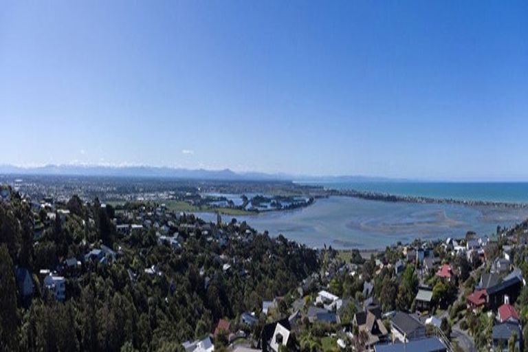 Photo of property in 147 Soleares Avenue, Mount Pleasant, Christchurch, 8081