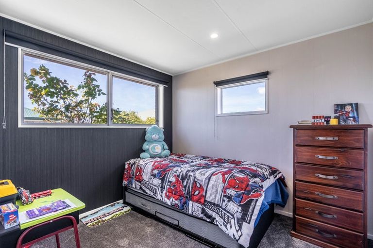 Photo of property in 11 Bainfield Road, Waikiwi, Invercargill, 9810