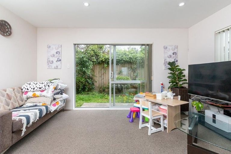 Photo of property in 34a Arawa Street, New Lynn, Auckland, 0600